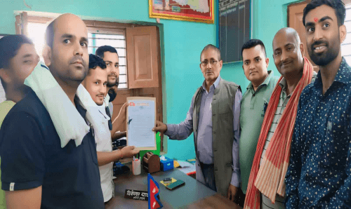 नेपाली काँग्रेस निकट नेविसंघले शिक्षा गुणस्तरको माग गर्दै देशैभरका स्थानीय तहमा बुझाए ज्ञापन