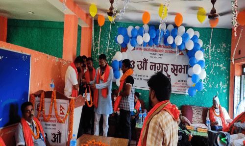 शहिदनगरले ल्यायो ६२ करोड बढी बजेट, भ्रष्ट मेयर मूर्दाबाद भन्दै बाहिरै चिच्याएर फर्किन उपमेयर