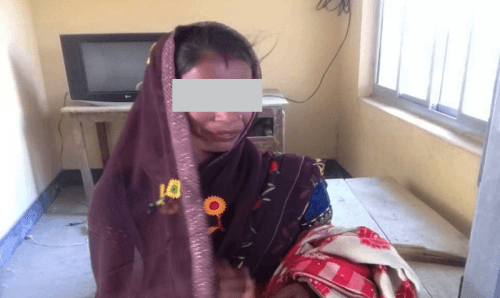 सिरहामा महिलाबाटै महिला लुटिए !