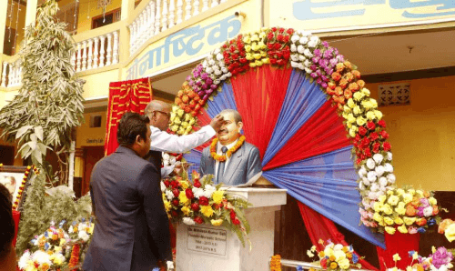 जनकपुरमा मोनाष्टिक स्कूलका जन्मदाता डा. मिथिलेशको शालिक