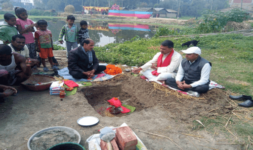 प्रदेश साँसद यादवद्धारा पक्की समुदायिक भवन शिलान्यास