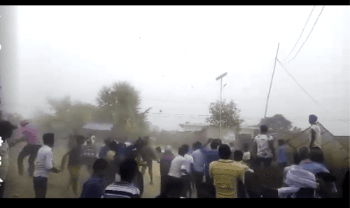 धनुषाको तिनकौरियामा पत्थर र रोडा सहित दुईतर्फा झडप !