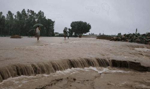 महेन्द्रनगर-ढल्केवर सडकखण्ड पनि अबरुद्ध