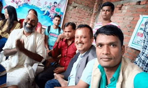 धनुषाका सिडिओ कनेलले नाबालिक परिचय पत्र (नागरिकता) बाँडे