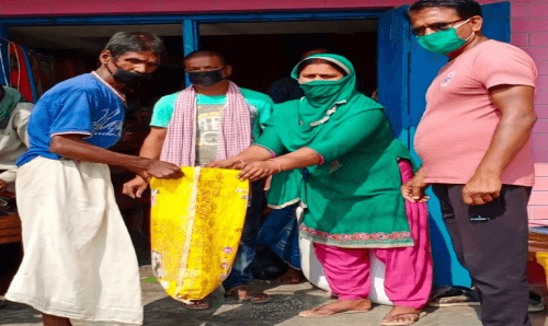 वडाका सवै विपन्नलाई समाजवादीको सहयोग
