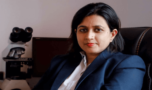 कोरोनाविरुद्ध लडाईमा उत्कृष्ट काम गर्ने विश्वका ५ महिलामा नेपालकी रुना झा