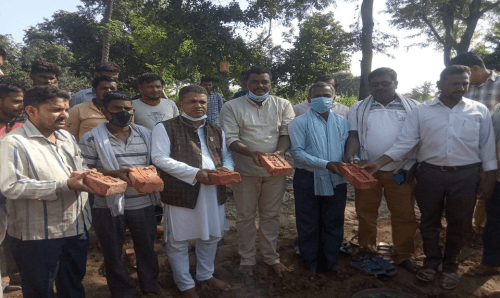 सिरहामा एकैपटक ५८ डोम परिवारको पक्की घर निर्माण थालियो
