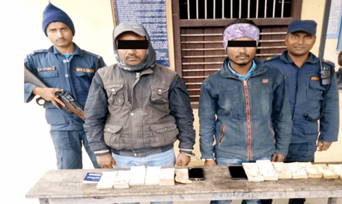 प्रदेश २ः ९ लाख ३९ हजार सहित दुई जना पक्राउ