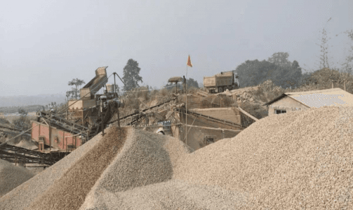 एक महिनादेखि बन्द रहेका क्रसरहरु सँचालनमा