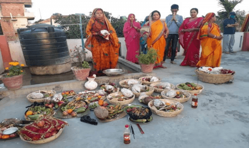 लकडाउन : जनकपुरमा घरमै 'चैत्ते छठ' को सँध्या अर्घ !